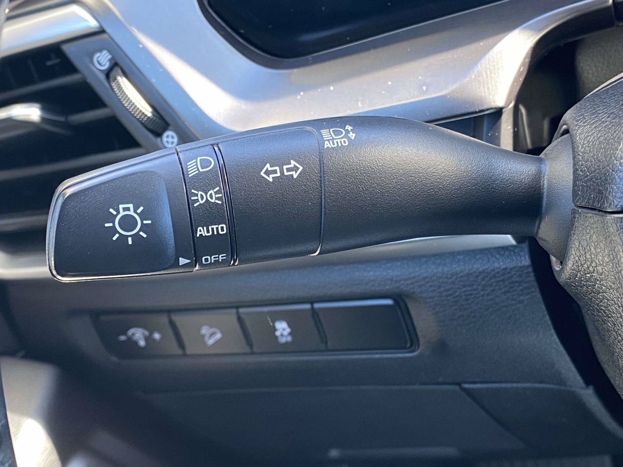 Used 2024 Kia Telluride LX AWD/4WD image 32