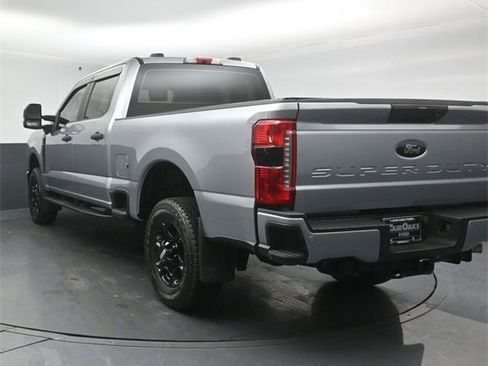 Used 2024 Ford F250 XL w/ STX Appearance Package image 6