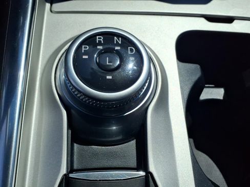 Used 2023 Ford Explorer XLT w/ Equipment Group 202A AWD/4WD image 9