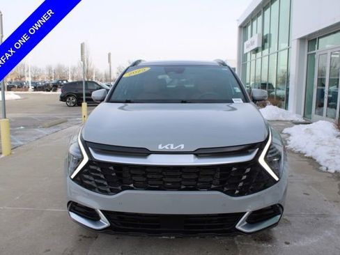Used 2025 Kia Sportage SX image 2