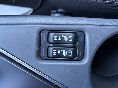 Used 2024 Subaru Crosstrek 2.0i Premium image 24