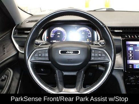 Used 2021 Jeep Grand Cherokee L Limited w/ Luxury Tech Group II image 27