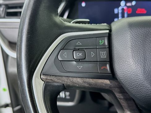 Used 2022 Jeep Grand Cherokee L Limited image 16