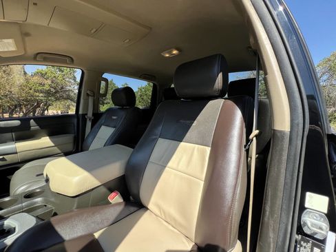 Used 2010 Toyota Tundra 4x4 CrewMax image 24