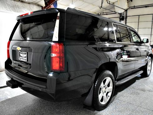 Used 2015 Chevrolet Suburban LT image 26