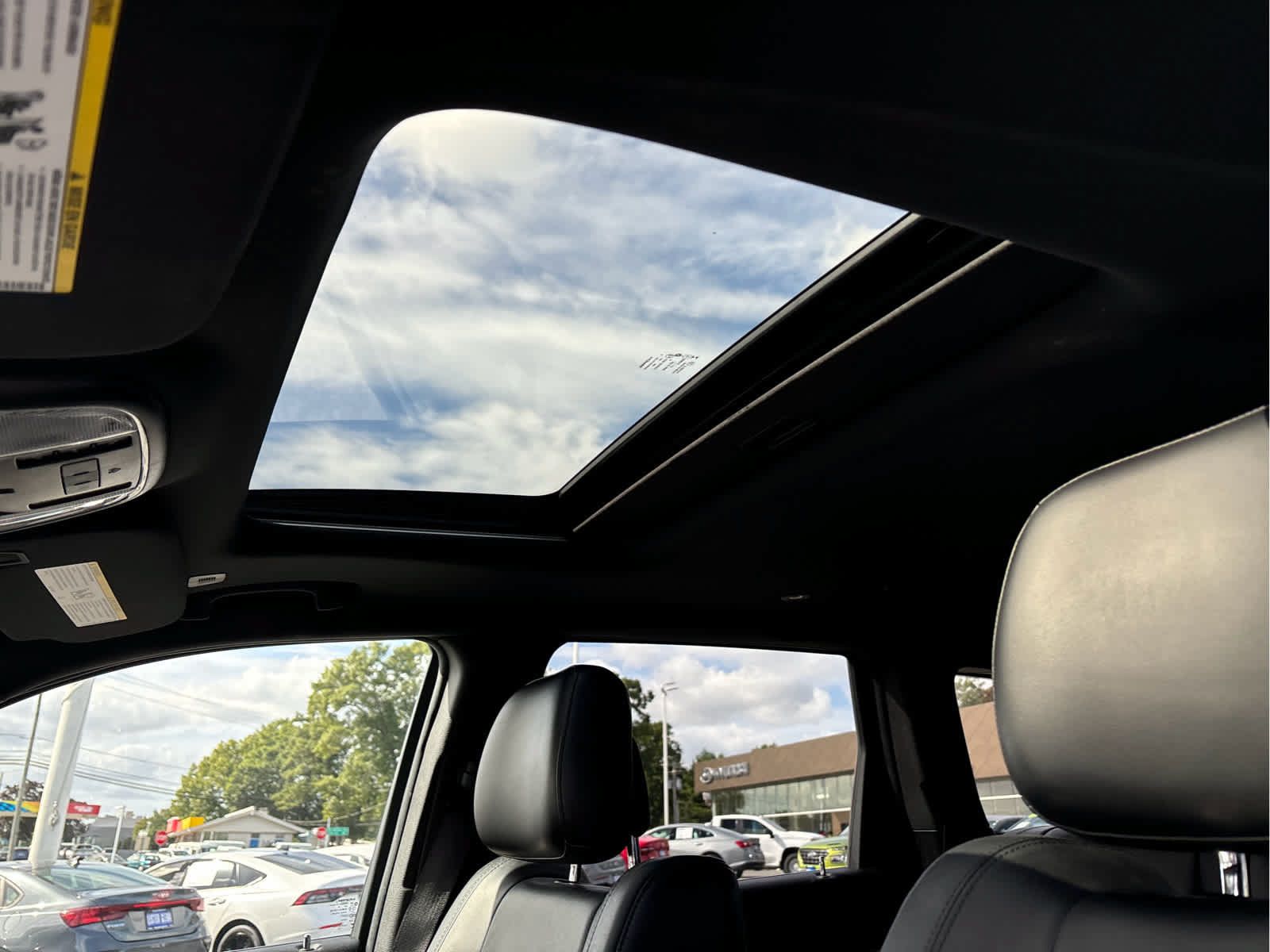 Used 2018 Jeep Grand Cherokee Limited AWD/4WD image 10