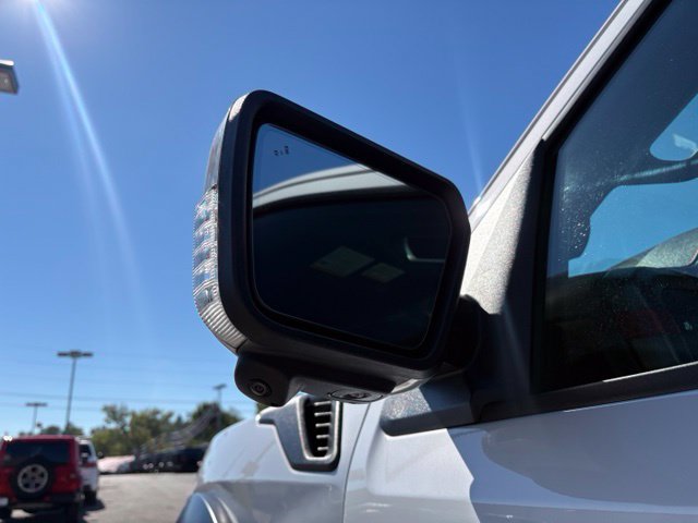 Used 2025 Ford F150 Raptor AWD/4WD image 14
