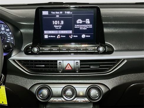 Used 2023 Kia Forte LXS image 12