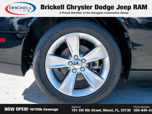 Used 2022 Dodge Challenger SXT image 30