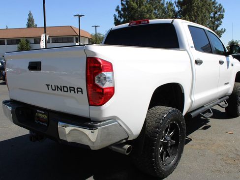 Used 2017 Toyota Tundra SR5 w/ SR5 Upgrade Package RWD image 29