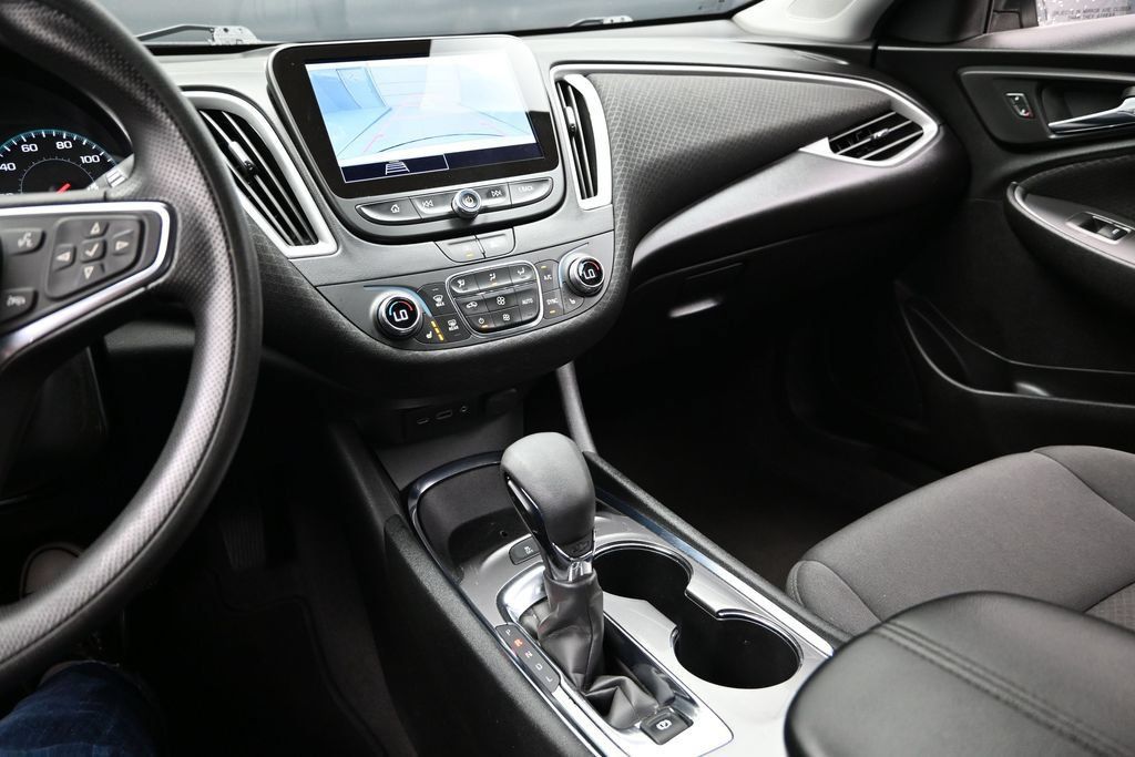 Used 2024 Chevrolet Malibu LT FWD image 41