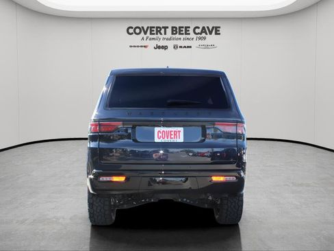 New 2025 Jeep Wagoneer Series II w/ HD Trailer Tow Package image 4