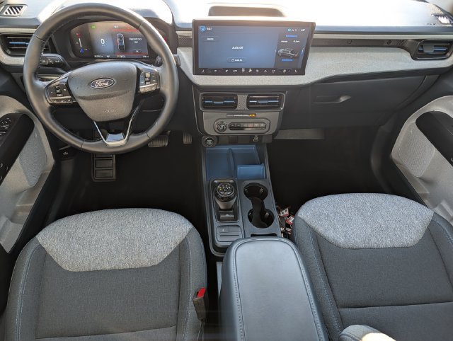 Used 2025 Ford Maverick XLT w/ XLT Luxury Package FWD image 11