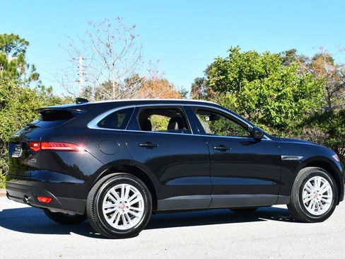 Used 2018 Jaguar F-PACE Prestige image 6