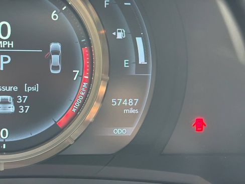 Used 2017 Lexus IS 350 F Sport w/ F Sport Package RWD image 28