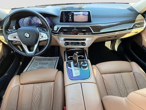 Used 2016 BMW 750i image 16