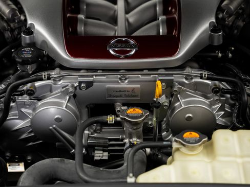 Used 2021 Nissan GT-R Premium AWD/4WD image 61
