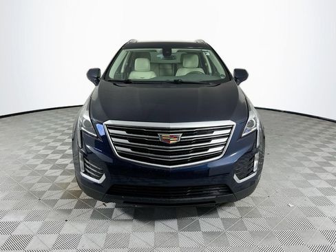 Used 2017 Cadillac XT5 Luxury w/ Driver Awareness Package FWD image 2