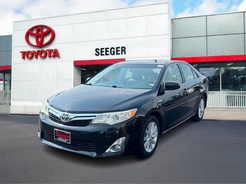 Used 2012 Toyota Camry XLE w/ Leather Pkg FWD image 11