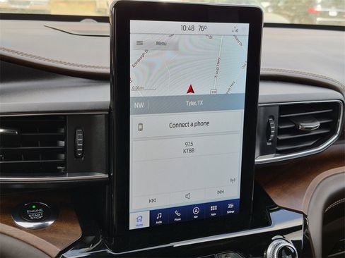 Used 2021 Ford Explorer King Ranch w/ Premium Technology Package image 14