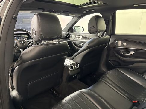 Used 2019 Mercedes-Benz E 300 4MATIC image 16