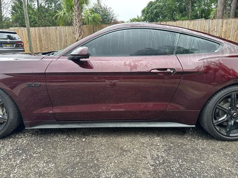 Used 2018 Ford Mustang GT w/ Equipment Group 301A RWD image 13