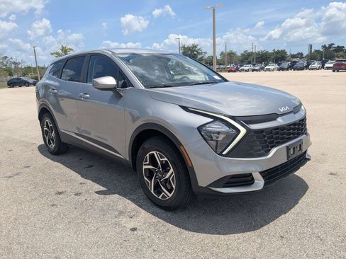 Certified 2023 Kia Sportage LX AWD/4WD image 2