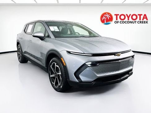 Used 2025 Chevrolet Equinox EV LT image 1