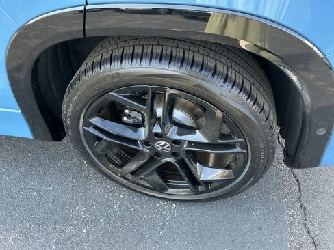 New 2026 Volkswagen Tiguan SE R-Line FWD image 22