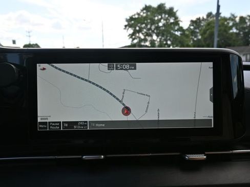 Used 2022 Kia Carnival EX FWD image 45