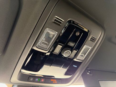 New 2026 GMC Yukon Elevation image 32