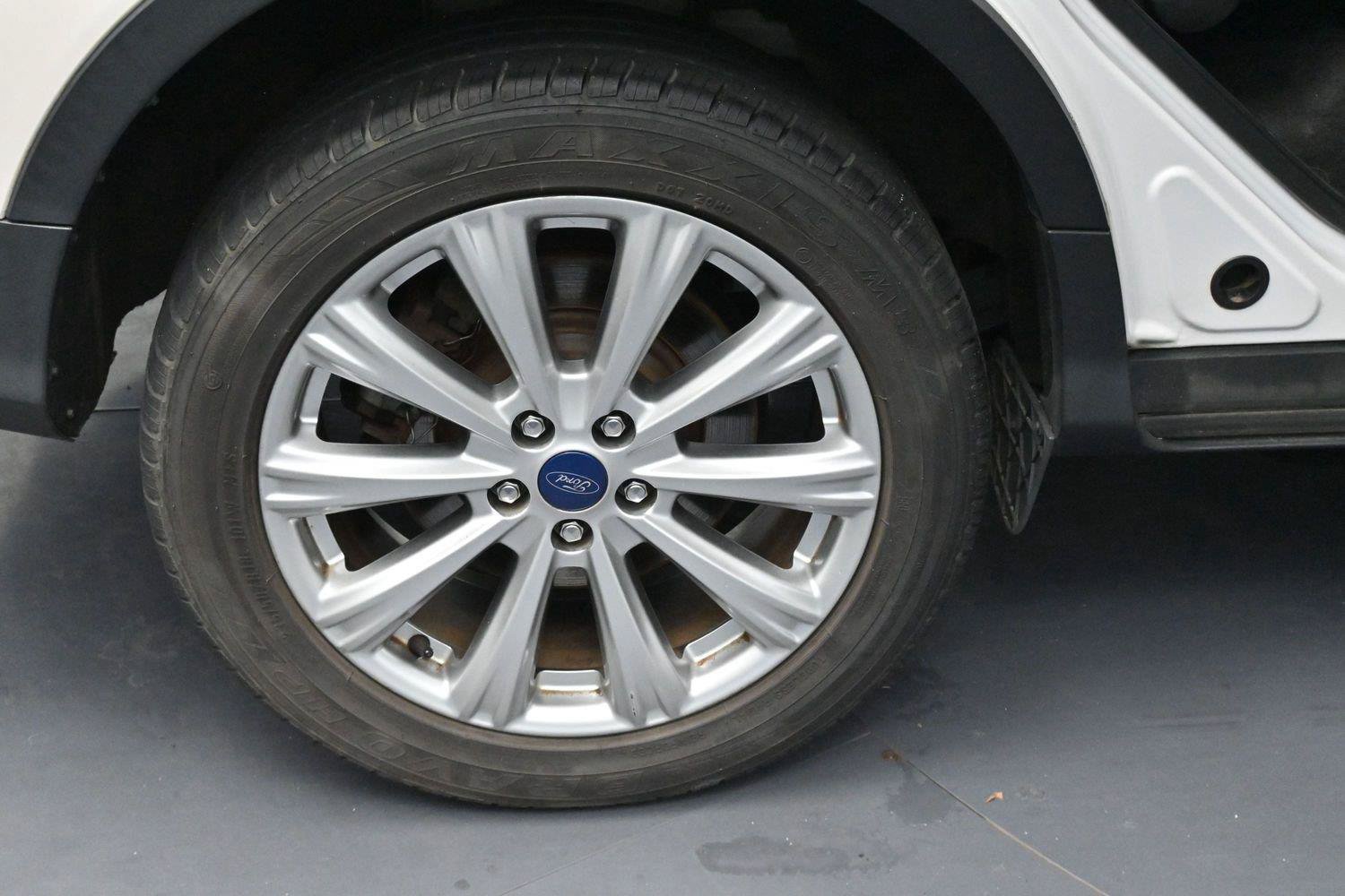 Used 2017 Ford Escape Titanium FWD image 36