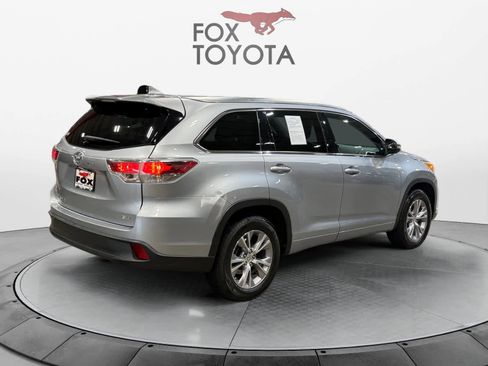 Used 2015 Toyota Highlander XLE FWD image 6