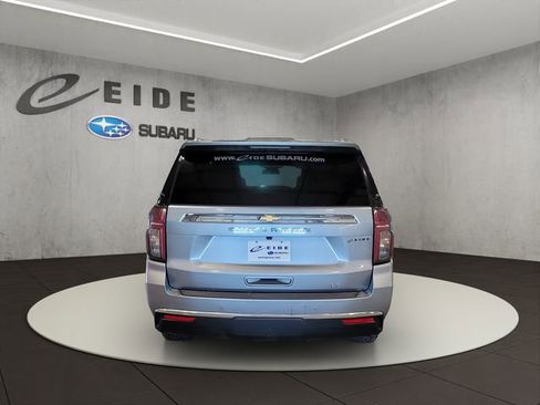 Used 2024 Chevrolet Suburban LT image 7