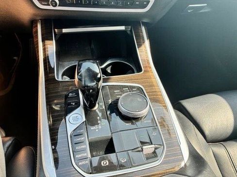 Used 2021 BMW X7 xDrive40i AWD/4WD image 22