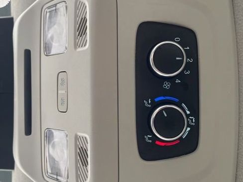 Used 2023 Ford Transit 350 XLT image 20