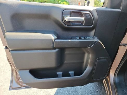Used 2019 Chevrolet Silverado 1500 Custom w/ Custom Value Package AWD/4WD image 13