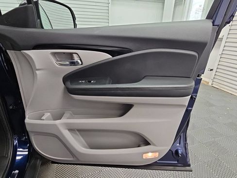 Used 2021 Honda Pilot Touring image 46