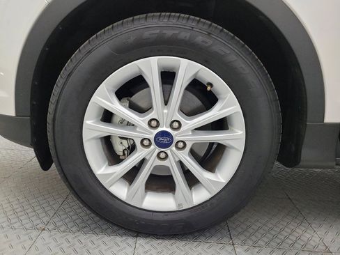 Used 2018 Ford Escape SE w/ SE Sync 3 Package image 31