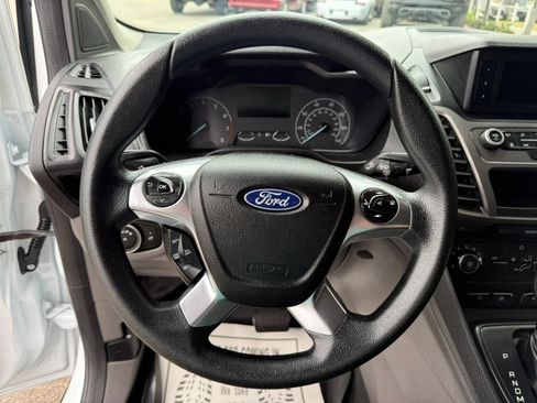Used 2022 Ford Transit Connect XL FWD image 25