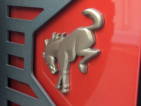 Used 2022 Ford Bronco Badlands w/ Sasquatch Package image 38