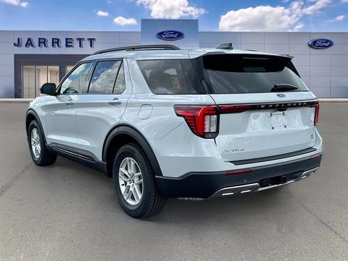 New 2026 Ford Explorer Active w/ Active Comfort Package RWD image 5