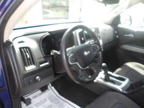Used 2016 Chevrolet Colorado LT w/ LT Convenience Package RWD image 13