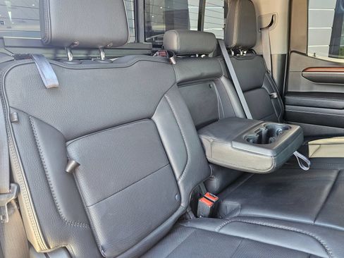 Used 2023 GMC Sierra 1500 Denali w/ Technology Package AWD/4WD image 37