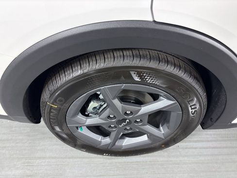 New 2026 Kia K4 FWD image 10