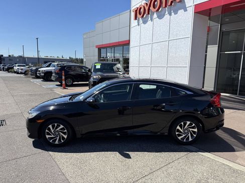Used 2016 Honda Civic EX image 3