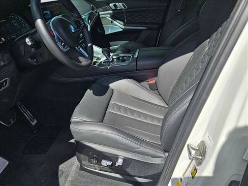 Used 2021 BMW X5 M w/ Competition Package AWD/4WD image 14