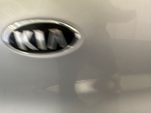 Used 2021 Kia Niro LX FWD image 13