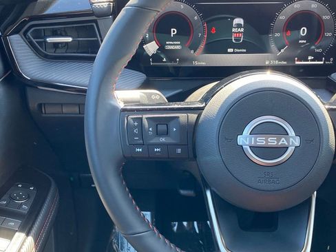 New 2025 Nissan Kicks SR image 20
