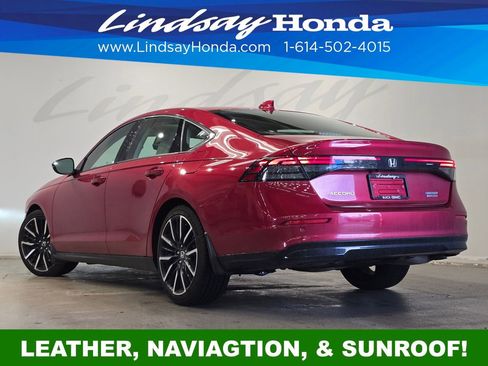 Used 2024 Honda Accord Touring image 4